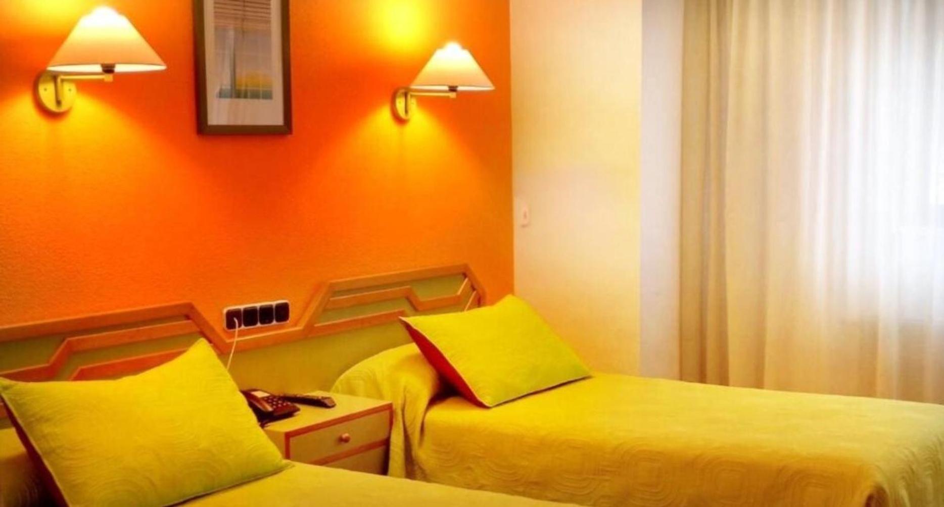 Hotel Alda Guijuelo Eksteriør billede