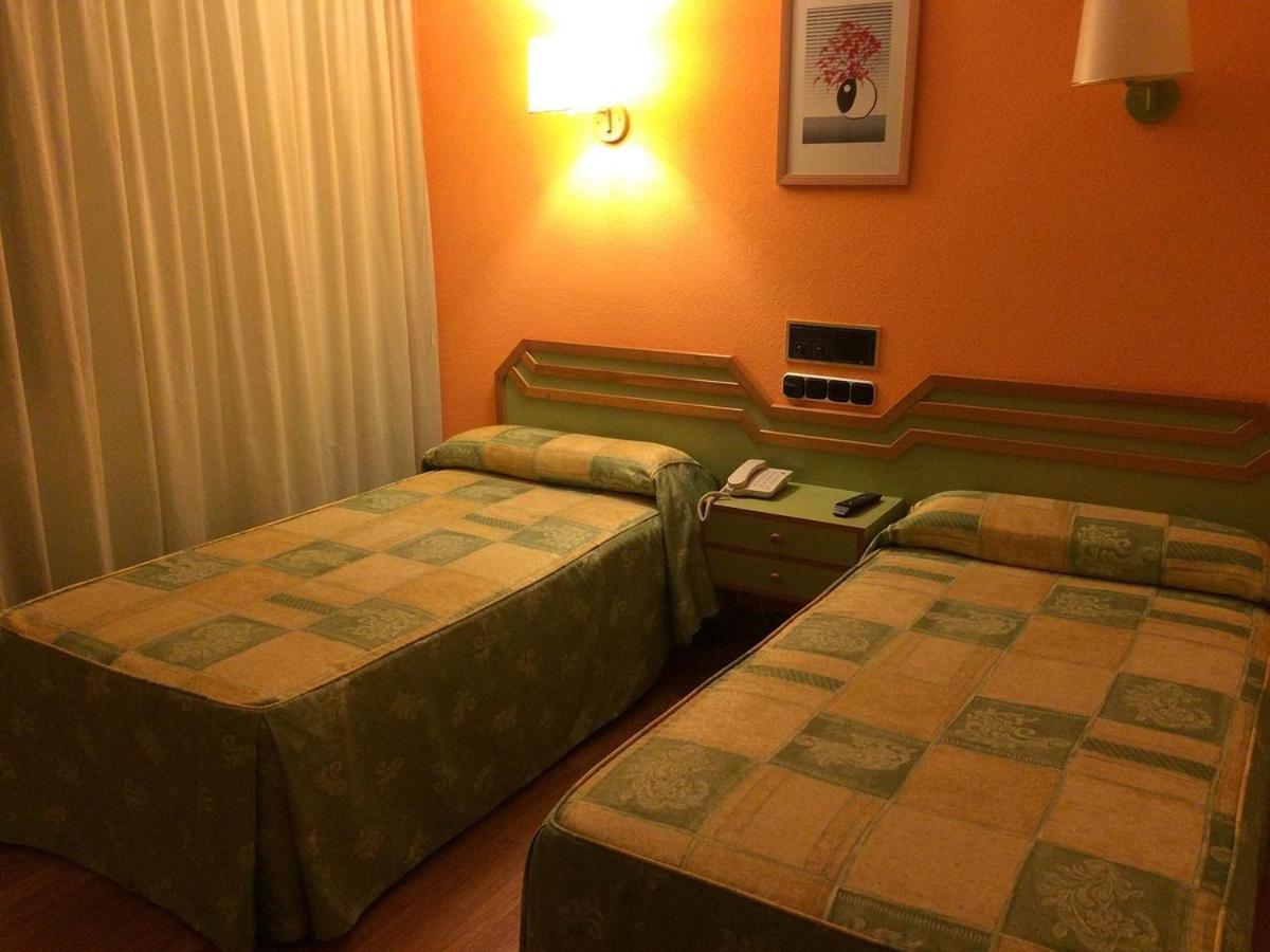 Hotel Alda Guijuelo Eksteriør billede