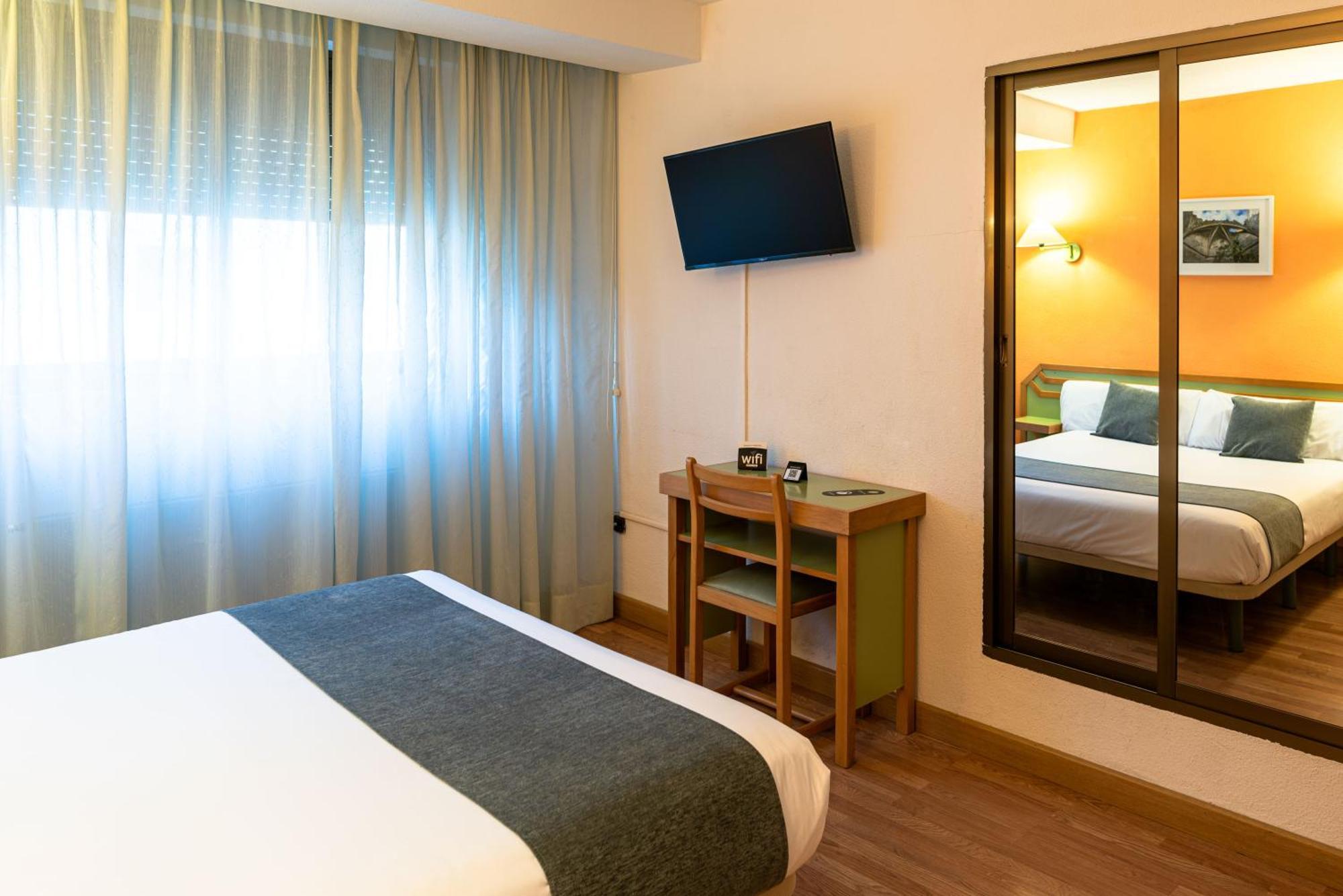 Hotel Alda Guijuelo Eksteriør billede
