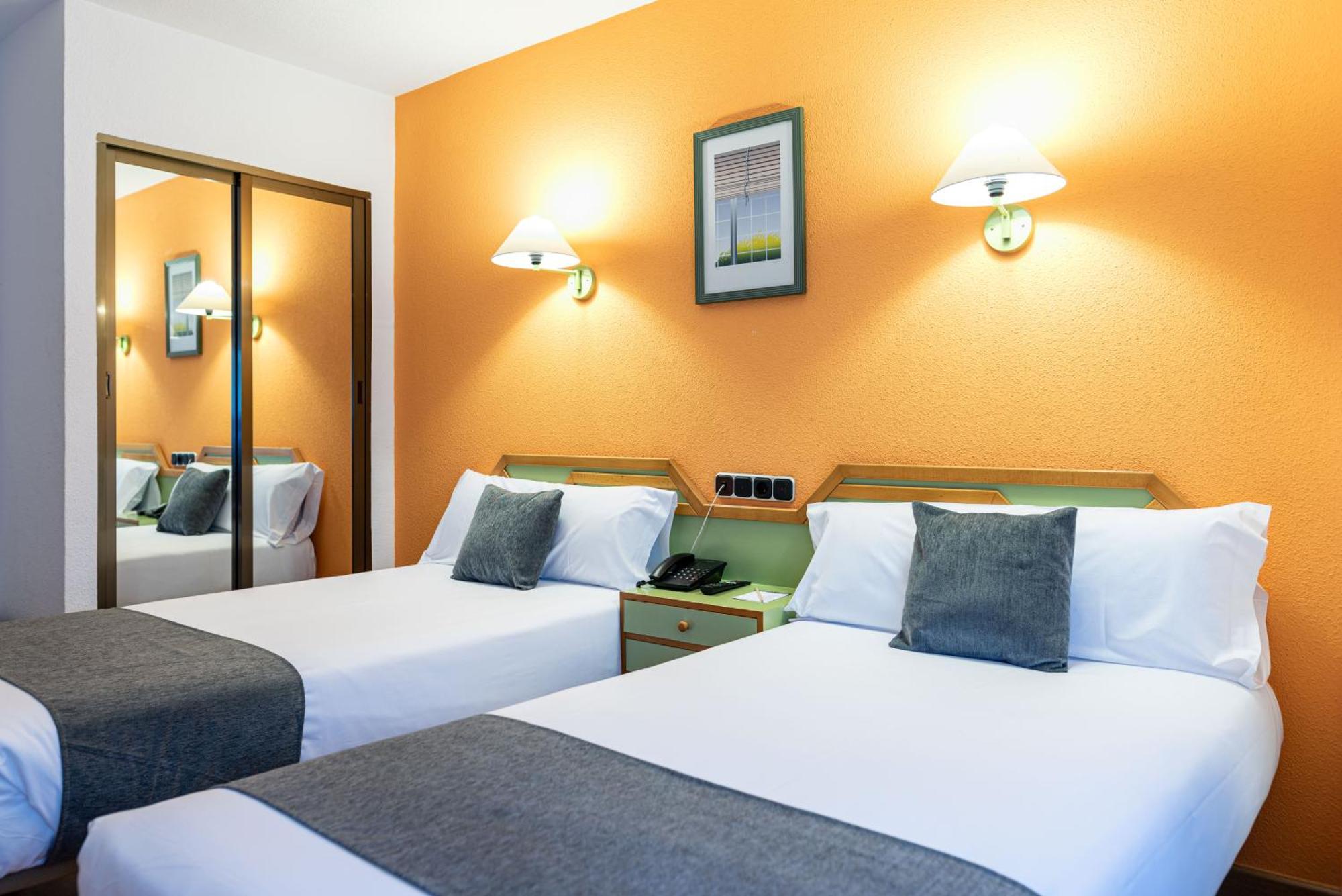 Hotel Alda Guijuelo Eksteriør billede